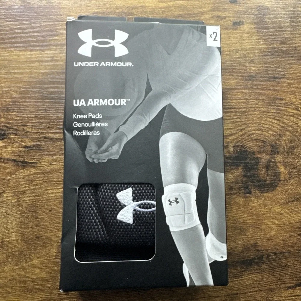 Under Armour Knee Pads - Unisex - Black - Size Small-‎ New - Open Box